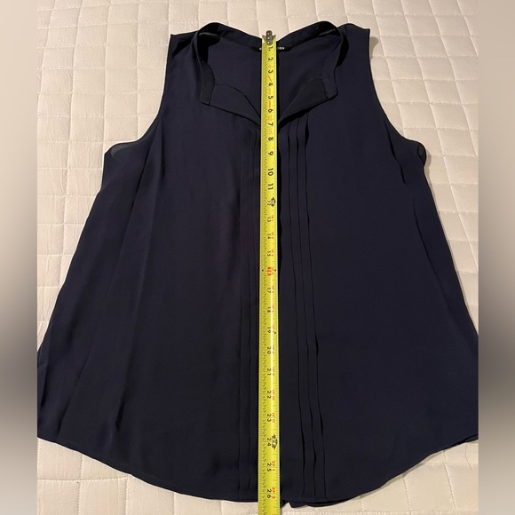41 HAWTHORN Dark Blue Sheer Pleated Sleeveless Split/V-neck Neck Blouse Size XL - Picture 4 of 5